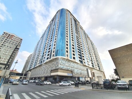 4 otaqlı yeni tikili - Şah İsmayıl Xətai m. - 250 m²
