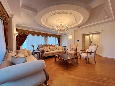 4 otaqlı yeni tikili - Şah İsmayıl Xətai m. - 250 m²