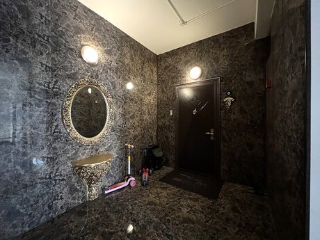 5 otaqlı yeni tikili - İnşaatçılar m. - 200 m²