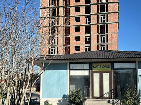 Satlr 1 otaql yeni tikili 54.6 m, Qarauxur q.