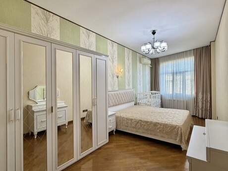 3-комн. новостройка - м. 20 января - 124 м²