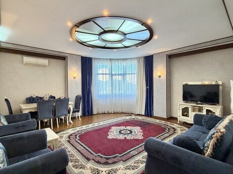 3-комн. новостройка - м. 20 января - 124 м²