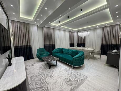 3 otaqlı yeni tikili - Ağ şəhər q. - 190 m²
