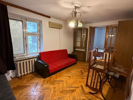 1 otaqlı köhnə tikili - Elmlər Akademiyası m. - 32 m²