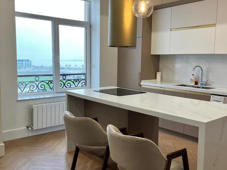 3 otaqlı yeni tikili - Ağ şəhər q. - 120 m²