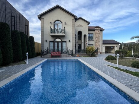 5 otaqlı həyət evi/bağ evi - Mərdəkan q. - 300 m²