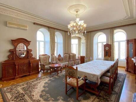 4 otaqlı yeni tikili - İçəri Şəhər m. - 180 m²