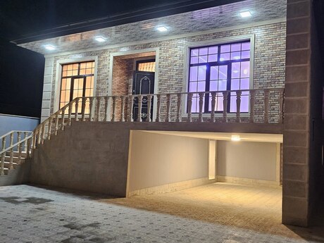 6 otaqlı həyət evi/bağ evi - Mehdiabad q. - 160 m²