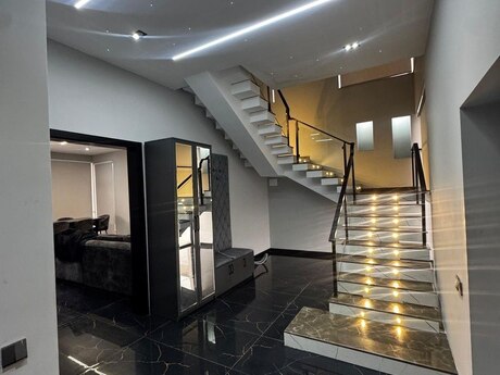 3 otaqlı həyət evi/bağ evi - Mərdəkan q. - 200 m²