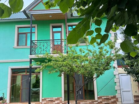 Satılır 4 otaqlı həyət evi/bağ evi 180 m², Qəbələ