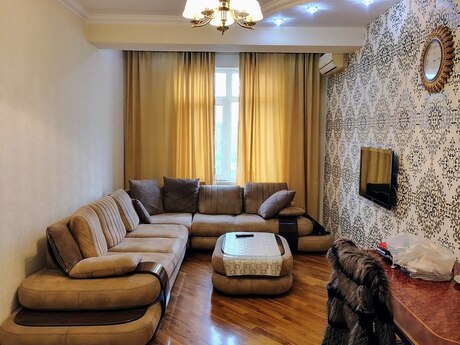 2-комн. новостройка - м. Нариман Нариманов - 65 м²