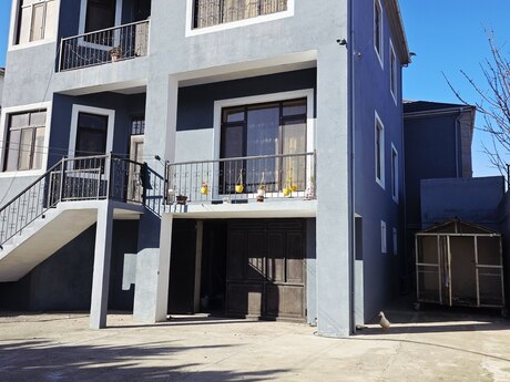8 otaqlı həyət evi/bağ evi - Mehdiabad q. - 360 m²