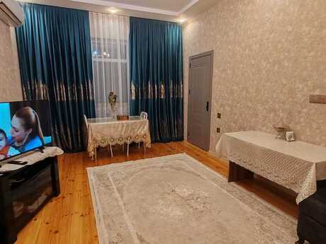 3 otaqlı həyət evi/bağ evi - Buzovna q. - 85 m²