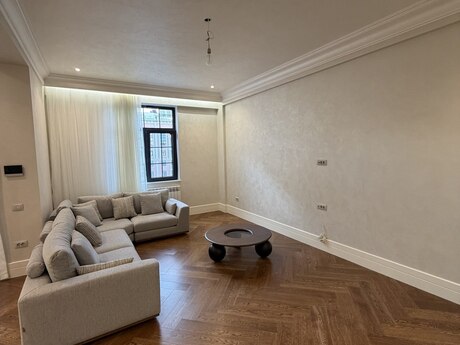 3-room apartment, 120 m², Renessans Palace: 650 000 ₼ 2