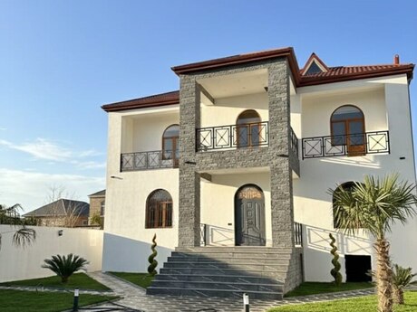 6 otaqlı həyət evi/bağ evi - Saray q. - 300 m²