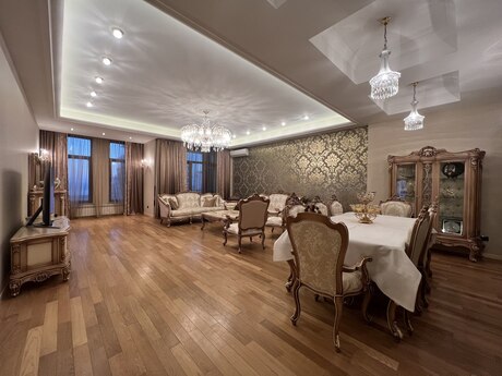 4 otaqlı yeni tikili - 28 May m. - 230 m²