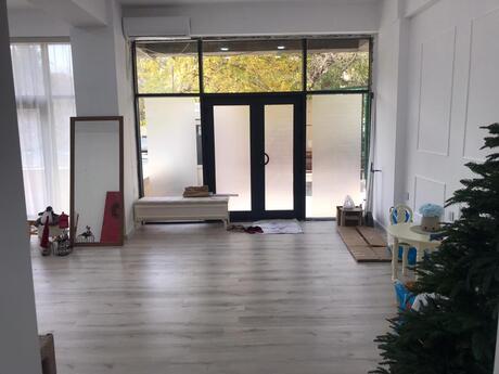 Obyekt - 8-ci mikrorayon q. - 57 m²