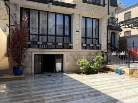 Satılır 7 otaqlı həyət evi/bağ evi 360 m², Həzi Aslanov m.