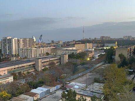 3 otaqlı köhnə tikili - Elmlər Akademiyası m. - 100 m²