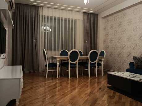 2-комн. новостройка - м. 8 ноября - 67 м²