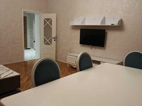 2-комн. новостройка - м. 8 ноября - 67 м²