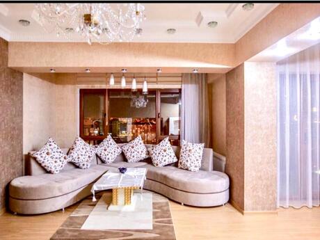 4 otaqlı yeni tikili - Şah İsmayıl Xətai m. - 181 m²