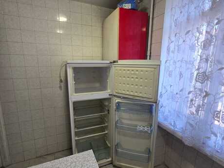 1 otaqlı köhnə tikili - Elmlər Akademiyası m. - 55 m²