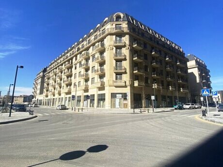 4 otaqlı yeni tikili - Ağ şəhər q. - 195 m²