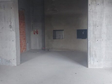 Obyekt - Şah İsmayıl Xətai m. - 300 m²