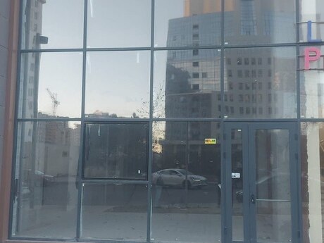 Obyekt - Şah İsmayıl Xətai m. - 300 m²
