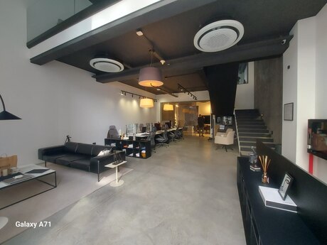 Obyekt - Ağ şəhər q. - 456 m²