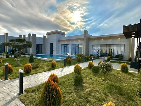 5 otaqlı həyət evi/bağ evi - Mərdəkan q. - 260 m²