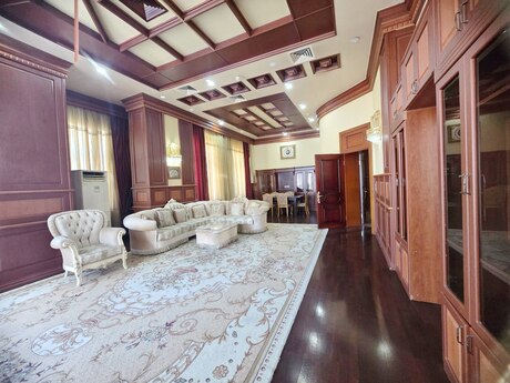 4 otaqlı yeni tikili - Sahil m. - 200 m²