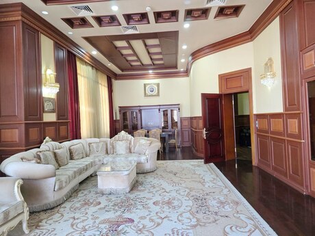 4 otaqlı yeni tikili - Sahil m. - 200 m²