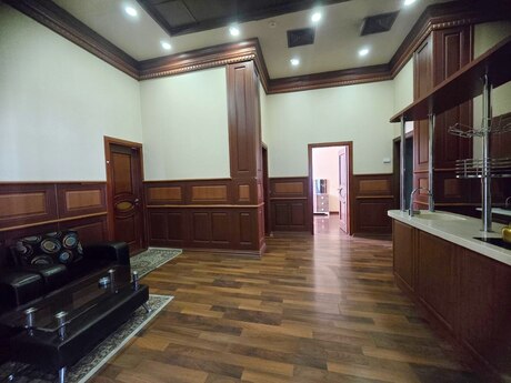 4 otaqlı yeni tikili - Sahil m. - 200 m²