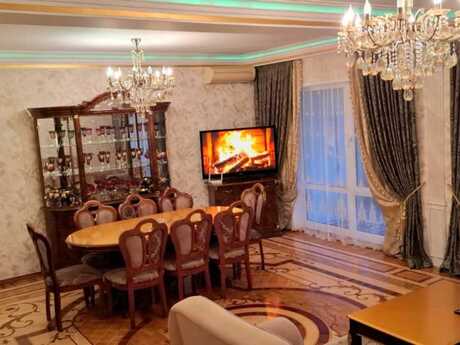 5 otaqlı köhnə tikili - Azadlıq Prospekti m. - 150 m²