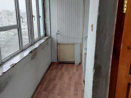 4 otaqlı köhnə tikili - Xalqlar Dostluğu m. - 100 m²
