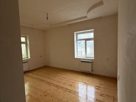3 otaqlı həyət evi/bağ evi - Buzovna q. - 90 m²
