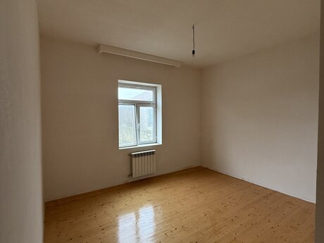 3 otaqlı həyət evi/bağ evi - Buzovna q. - 90 m²