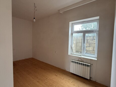 3 otaqlı həyət evi/bağ evi - Buzovna q. - 90 m²
