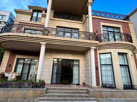 9 otaqlı həyət evi/bağ evi - Azadlıq Prospekti m. - 550 m²