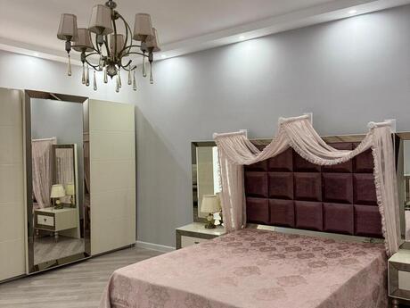 5 otaqlı həyət evi/bağ evi - Mərdəkan q. - 320 m²