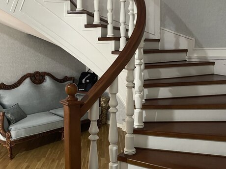 6 otaqlı yeni tikili - Ağ şəhər q. - 290 m²