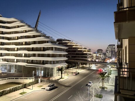 3 otaqlı yeni tikili - Ağ şəhər q. - 130 m²