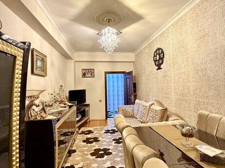 3 otaqlı yeni tikili - Xalqlar Dostluğu m. - 70 m²
