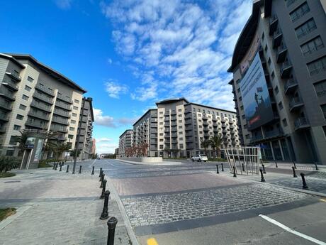 Obyekt - Ağ şəhər q. - 250 m²