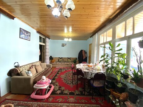 Satılır 3 otaqlı həyət evi/bağ evi 84 m², Buzovna q.