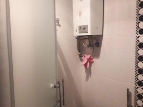 2 otaqlı köhnə tikili - İnşaatçılar m. - 35 m²