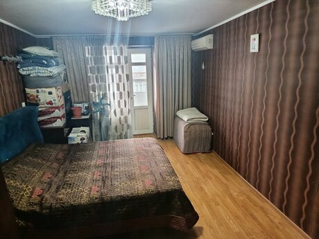 Satlr 3 otaql khn tikili 70 m, naatlar m.