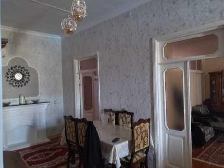3 otaqlı həyət evi/bağ evi - Yeni Suraxanı q. - 80 m²